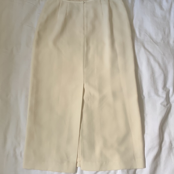 COPY - Cream maxi skirt suit rosette brooch satin notch collar nonwrinkling EUC - Picture 9 of 11